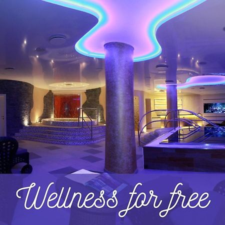 Hotel Ambiente Wellness&Spa Karlsbad Exterior foto