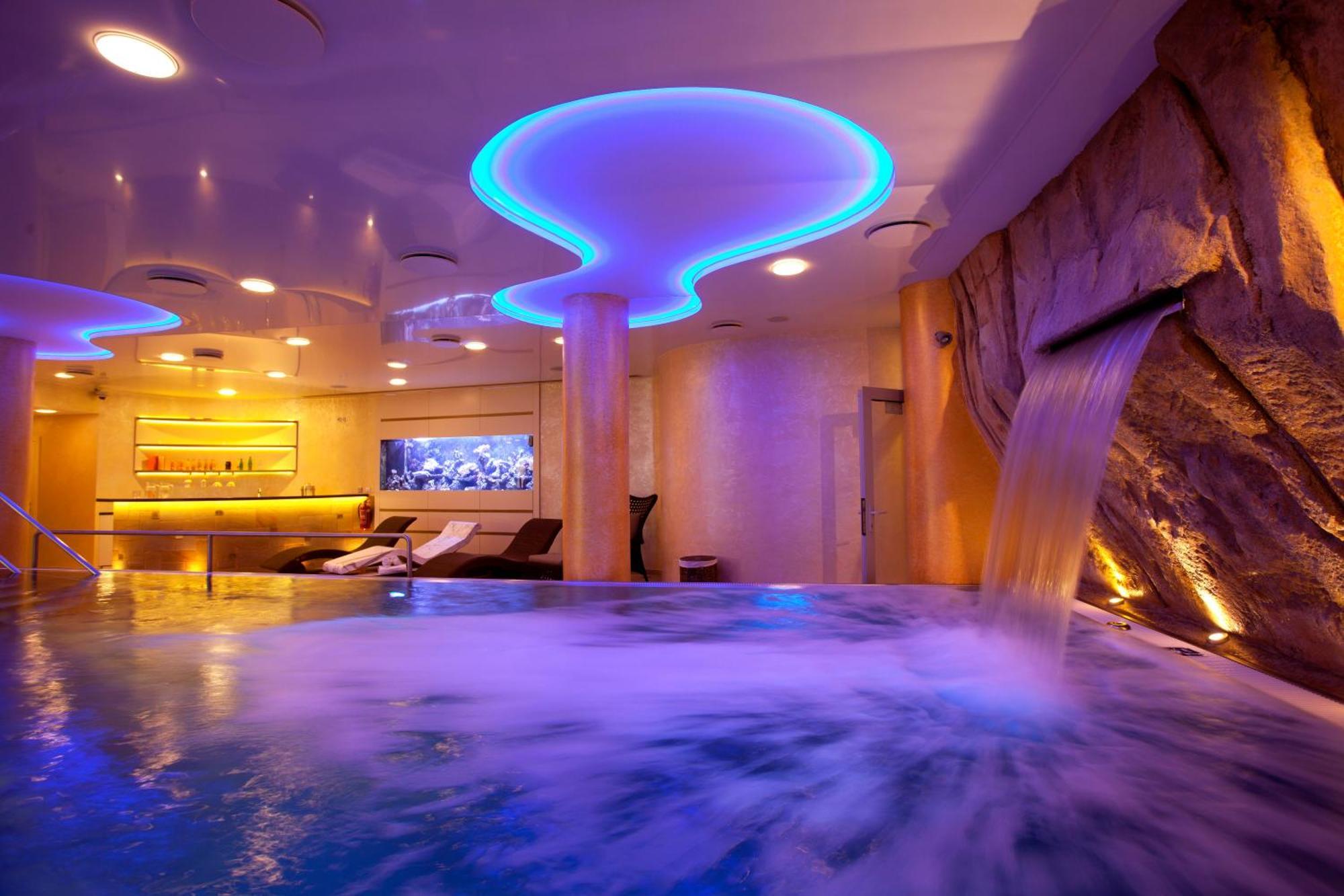 Hotel Ambiente Wellness&Spa Karlsbad Exterior foto